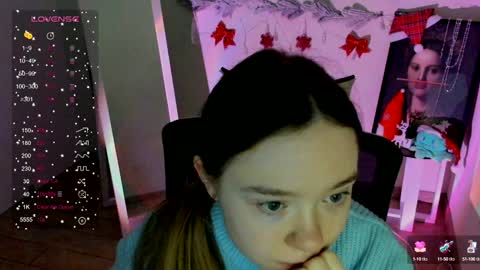 Snapshot of _margoqueen_ chatting on 12/20/24, 07:12 Margo online show from 12/20/24, 07:12
