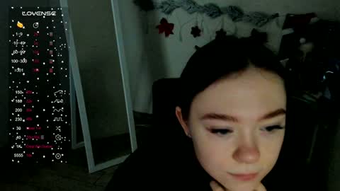 Snapshot of _margoqueen_ chatting on 12/29/24, 06:56 Margo online show from 12/29/24, 06:56
