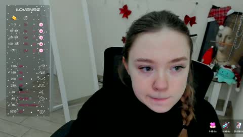 Snapshot of _margoqueen_ chatting on 01/12/25, 12:55 Margo online show from 01/12/25, 12:55
