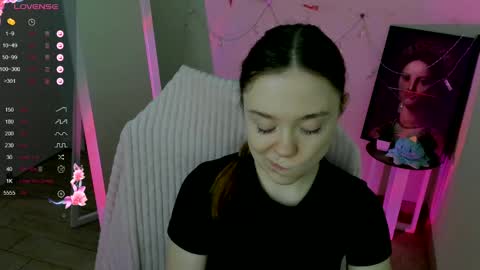 Snapshot of _margoqueen_ chatting on 02/11/25, 10:37 Margo online show from 02/11/25, 10:37