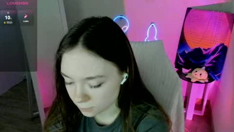 Snapshot of _margoqueen_ chatting on 02/19/25, 10:12 Margo online show from 02/19/25, 10:12