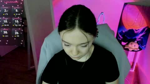 Snapshot of _margoqueen_ chatting on 02/22/25, 07:34 Margo online show from 02/22/25, 07:34