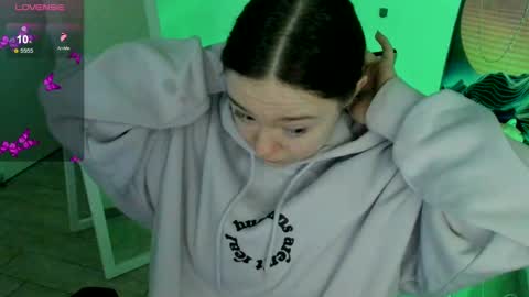 Snapshot of _margoqueen_ chatting on 02/28/25, 07:15 Margo online show from 02/28/25, 07:15