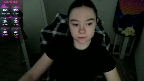 Snapshot of _margoqueen_ chatting on 03/10/25, 06:59 Margo online show from 03/10/25, 06:59