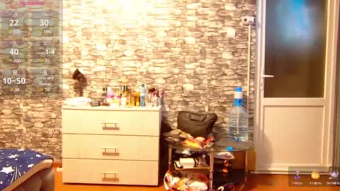 Snapshot of _mari___ chatting on 02/03/25, 07:18 Mari online show from 02/03/25, 07:18