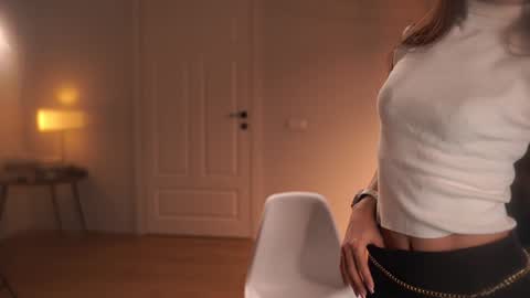 Snapshot of _mariarty_ chatting on 09/17/25, 08:43 Marie - -25 discount online show from 09/17/25, 08:43