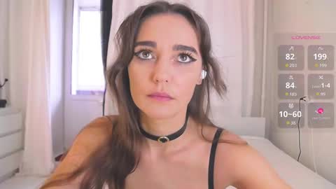 Mari online show from 10/05/25, 07:17