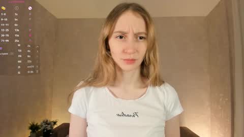  Gwen  online show from 11/14/25, 03:38