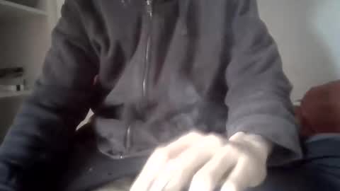 masked boy online show from 02/10/26, 07:56