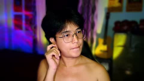 Snapshot of _maxurbate chatting on 12/21/25, 03:52 MAX Dont forget to follow online show from 12/21/25, 03:52