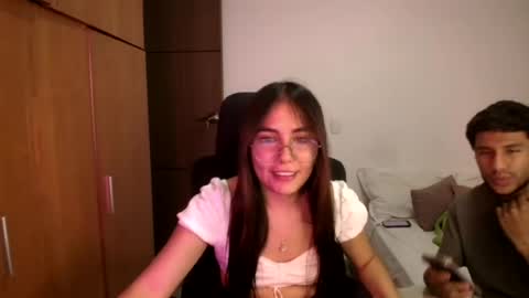 Snapshot of _maxxx1_ chatting on 06/19/26, 03:00 max and abby online show from 06/19/26, 03:00