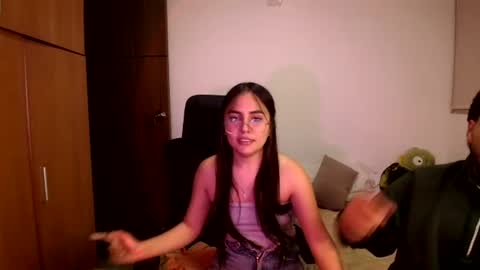 Snapshot of _maxxx1_ chatting on 06/25/26, 01:49 max and abby online show from 06/25/26, 01:49