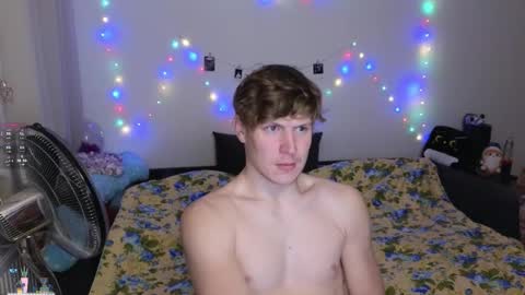 Snapshot of _medaed20_ chatting on 10/24/25, 05:53 Medaed20 online show from 10/24/25, 05:53