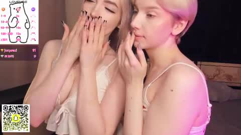 Elva and Kate  online show from 07/03/26, 06:42