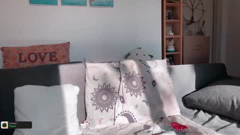 Snapshot of _meg chatting on 02/14/26, 02:25 Meg online show from 02/14/26, 02:25