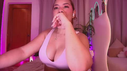 Marce  online show from 05/26/26, 10:22