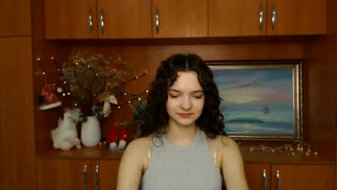 Susie online show from 12/21/24, 07:24