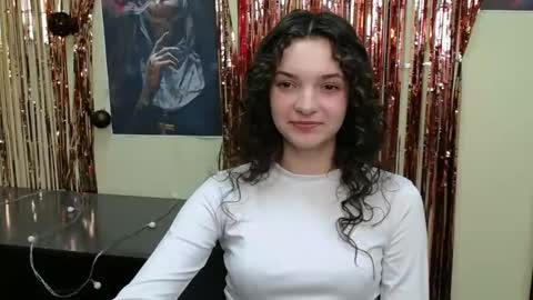 Susie online show from 03/05/25, 02:01