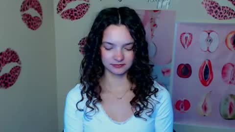 Susie online show from 02/11/26, 01:27