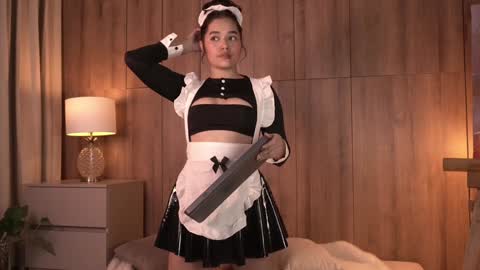 Snapshot of _meghan_gomez1_ chatting on 10/20/25, 10:43 online show from 10/20/25, 10:43