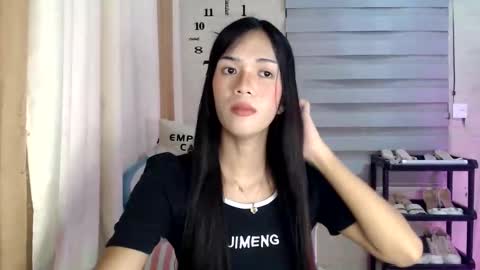 Melly online show from 05/19/26, 10:54