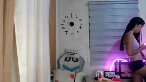 Melly online show from 05/27/26, 02:03