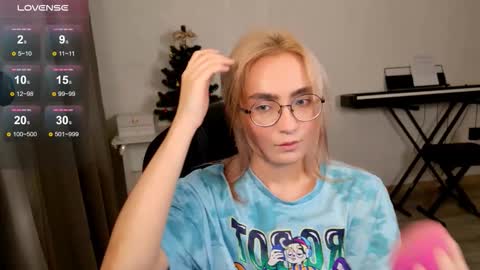 Snapshot of _meow_neko_ chatting on 12/14/25, 03:01 _meow_neko_ online show from 12/14/25, 03:01