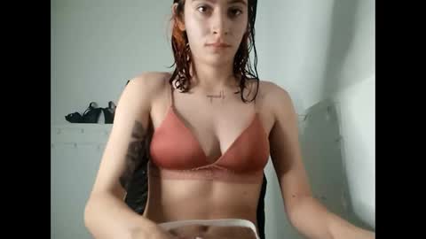 Snapshot of _mia_foster1 chatting on 01/25/25, 11:32 Mia-foster online show from 01/25/25, 11:32