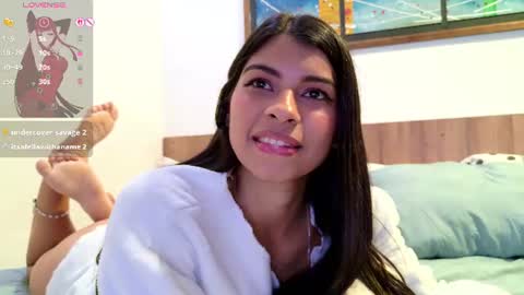 Mia online show from 06/17/26, 04:08