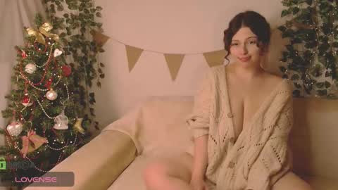 Snapshot of _mia_more chatting on 12/29/24, 01:24 Mia online show from 12/29/24, 01:24