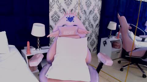 Snapshot of _miaa_monroe chatting on 02/23/25, 03:18 Mia Monroe online show from 02/23/25, 03:18