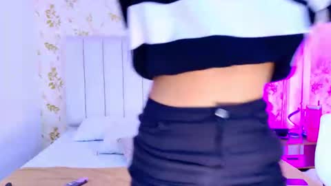 Snapshot of _miaa_monroe chatting on 11/16/25, 07:30 Mia Monroe online show from 11/16/25, 07:30