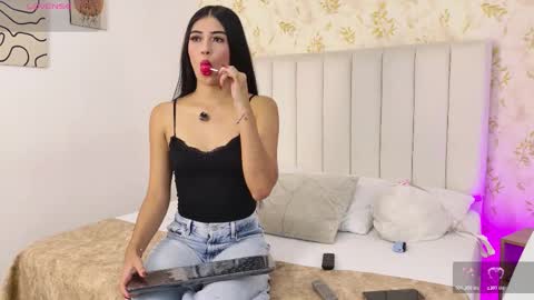 Mia Monroe online show from 01/18/26, 07:50