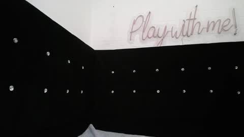  Mia  online show from 02/25/25, 06:53