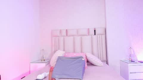 Mia  online show from 02/26/26, 11:53