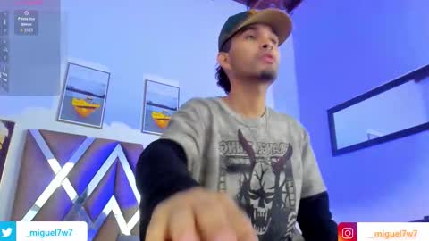 Snapshot of _miguel7w7 chatting on 11/17/25, 02:34 miguel tomorrow from 200 pm Colombia to 1000 pm online show from 11/17/25, 02:34