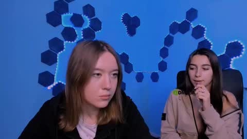 your Mila online show from 12/19/25, 10:22