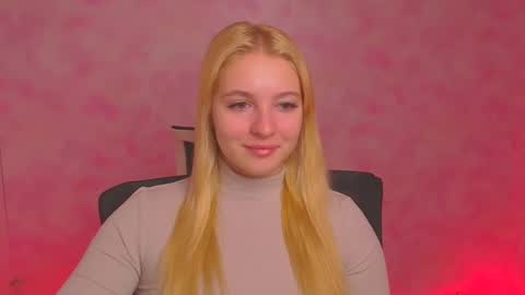 Snapshot of _mila_la_ chatting on 01/09/25, 12:19 Melanie online show from 01/09/25, 12:19