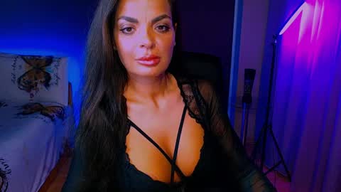 Snapshot of _milani_ chatting on 05/20/26, 05:30 Milani online show from 05/20/26, 05:30