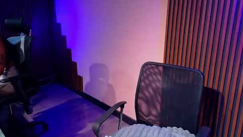 Snapshot of _mileyross chatting on 05/09/26, 08:52 Call me Miley online show from 05/09/26, 08:52