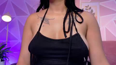 Snapshot of _mileyross chatting on 07/18/26, 09:02 Call me Miley online show from 07/18/26, 09:02