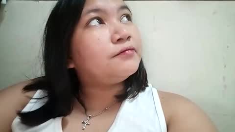 Snapshot of _milkytitsmomxx_ chatting on 12/22/25, 03:03 _milkytitsmomxx_ online show from 12/22/25, 03:03