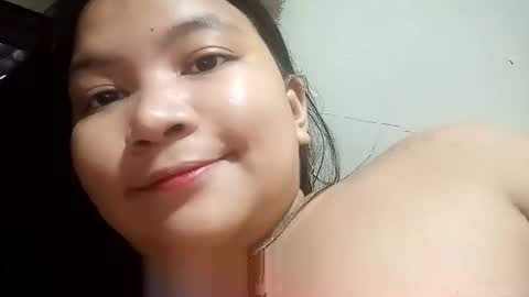 Snapshot of _milkytitsmomxx_ chatting on 02/03/26, 06:57 _milkytitsmomxx_ online show from 02/03/26, 06:57