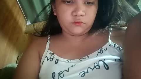 Snapshot of _milkytitsmomxx_ chatting on 03/01/26, 08:27 _milkytitsmomxx_ online show from 03/01/26, 08:27