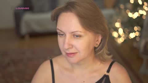 Snapshot of _million_dollarsmile chatting on 01/08/25, 09:53 _million_dollarsmile online show from 01/08/25, 09:53