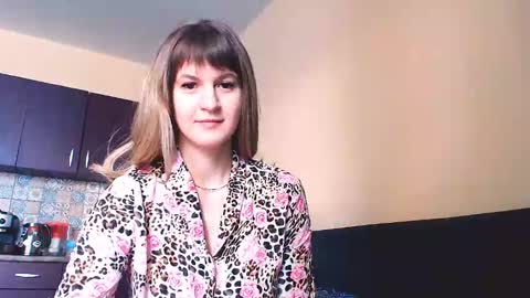 Snapshot of _minnie_boo_ chatting on 01/12/25, 08:36 Boo online show from 01/12/25, 08:36