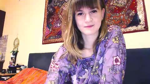 Snapshot of _minnie_boo_ chatting on 09/22/25, 07:38 Boo online show from 09/22/25, 07:38