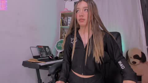 Camila   independent model online show from 01/15/25, 10:57