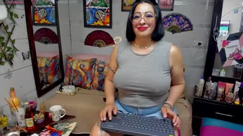 Snapshot of _miranda_spark chatting on 02/09/25, 04:36 Miranda online show from 02/09/25, 04:36