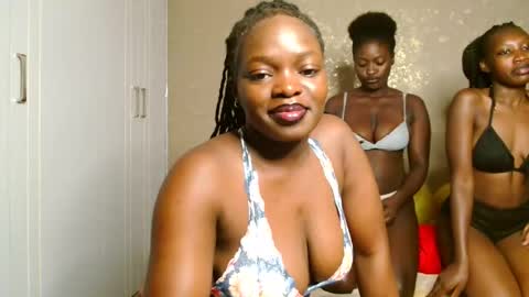 Mirandah online show from 11/17/25, 03:40